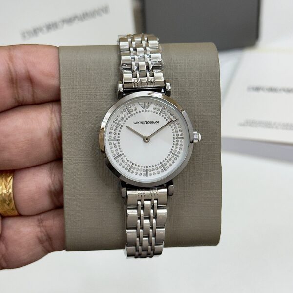 ✅ This is an example of beauty coupled with elegance and class Emporio Armani designs never fails to impress. ✅ (043)