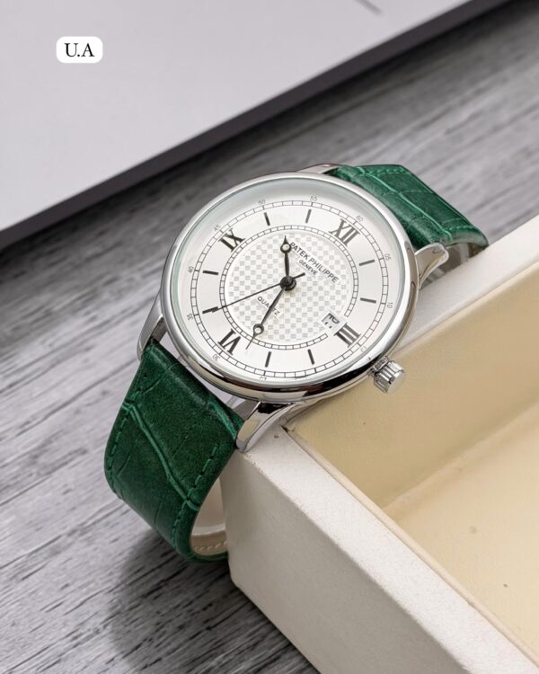 ❤️❤️Our This New Timepiece Make Ur Wrist More Classic and more Stylish With Pocket Friendly Budget⭐️⭐️⭐️ (052)